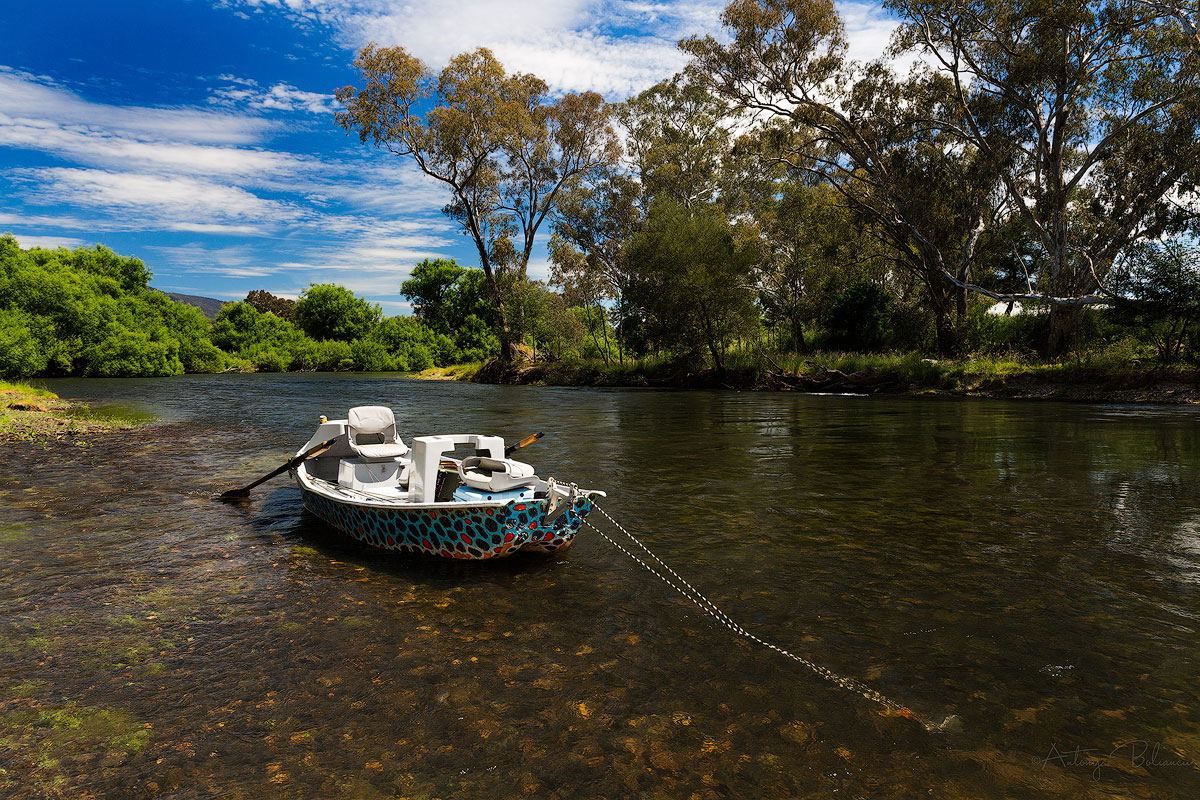 drift boat guided fly fishing goulburn river australia